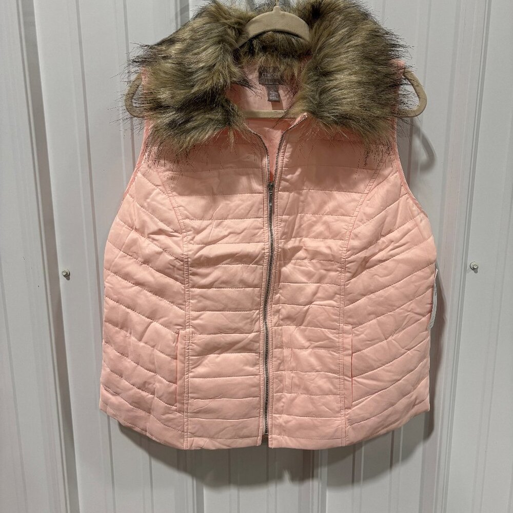 Chico’s Pink Quilted Convertible Vest w/ Faux Fur Trim – Size 12 💗
